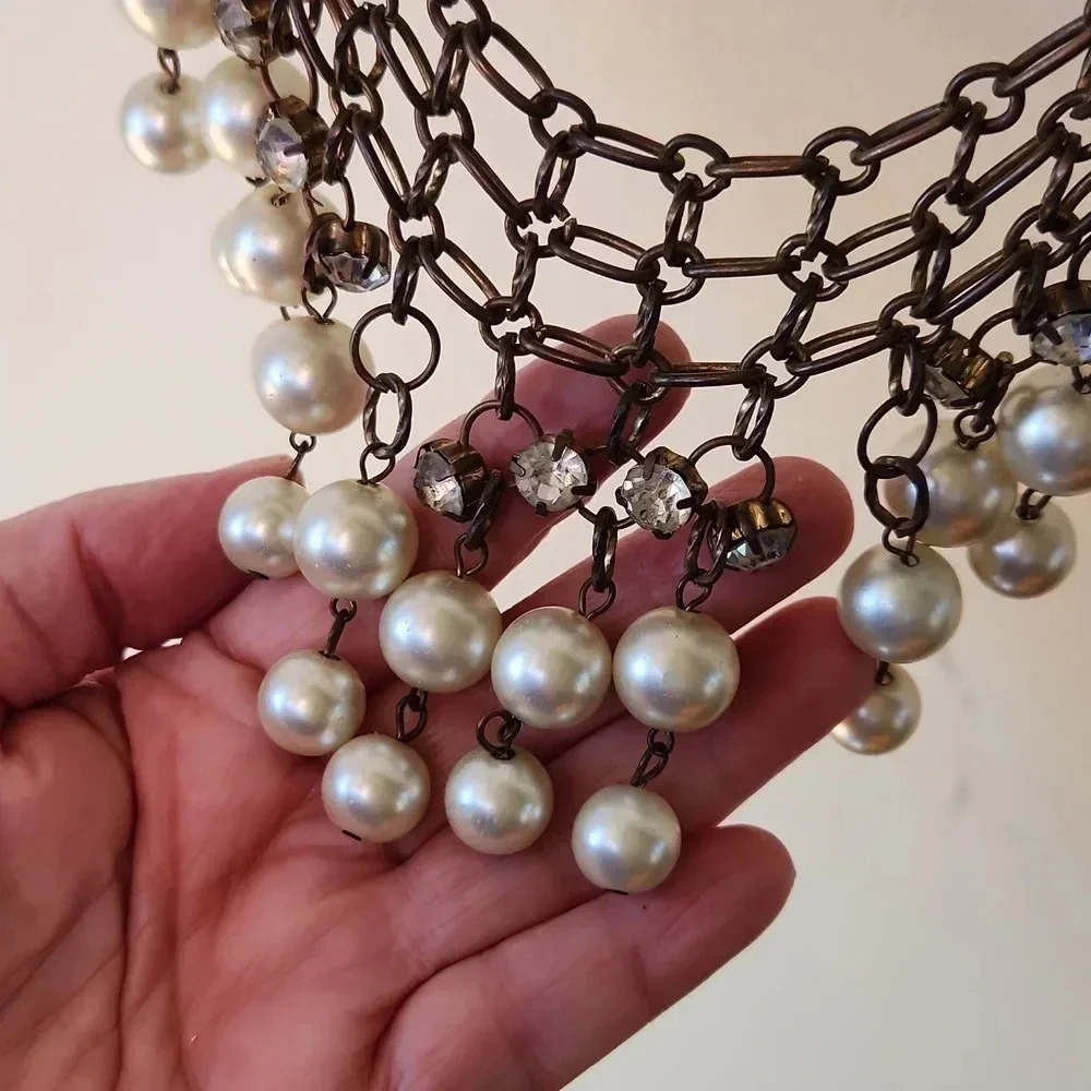 Bib Faux Pearl Rhinestone Chain Necklace 20" - Picture 8 of 11